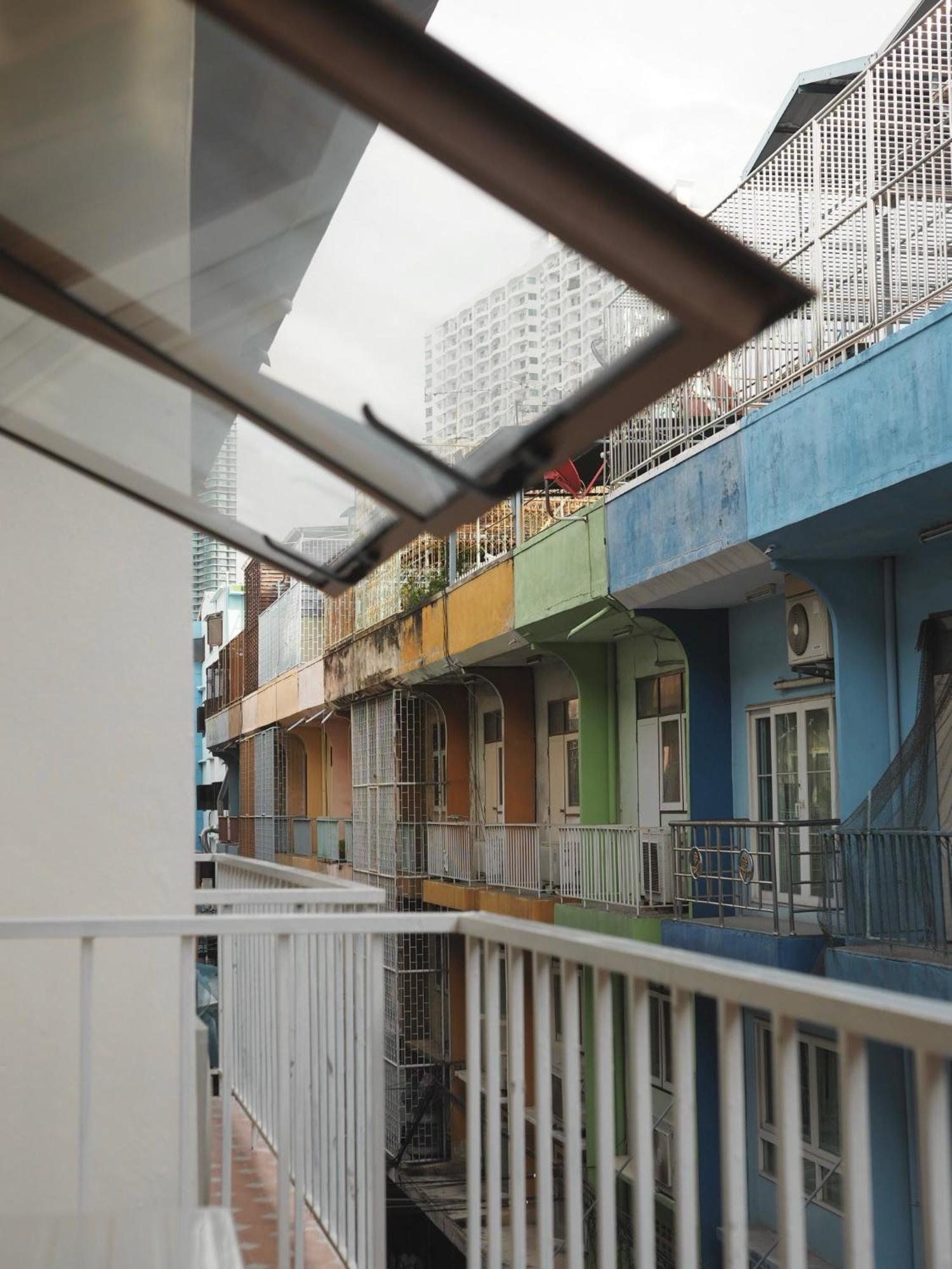 Krung Tone Hostel Banguecoque Exterior foto