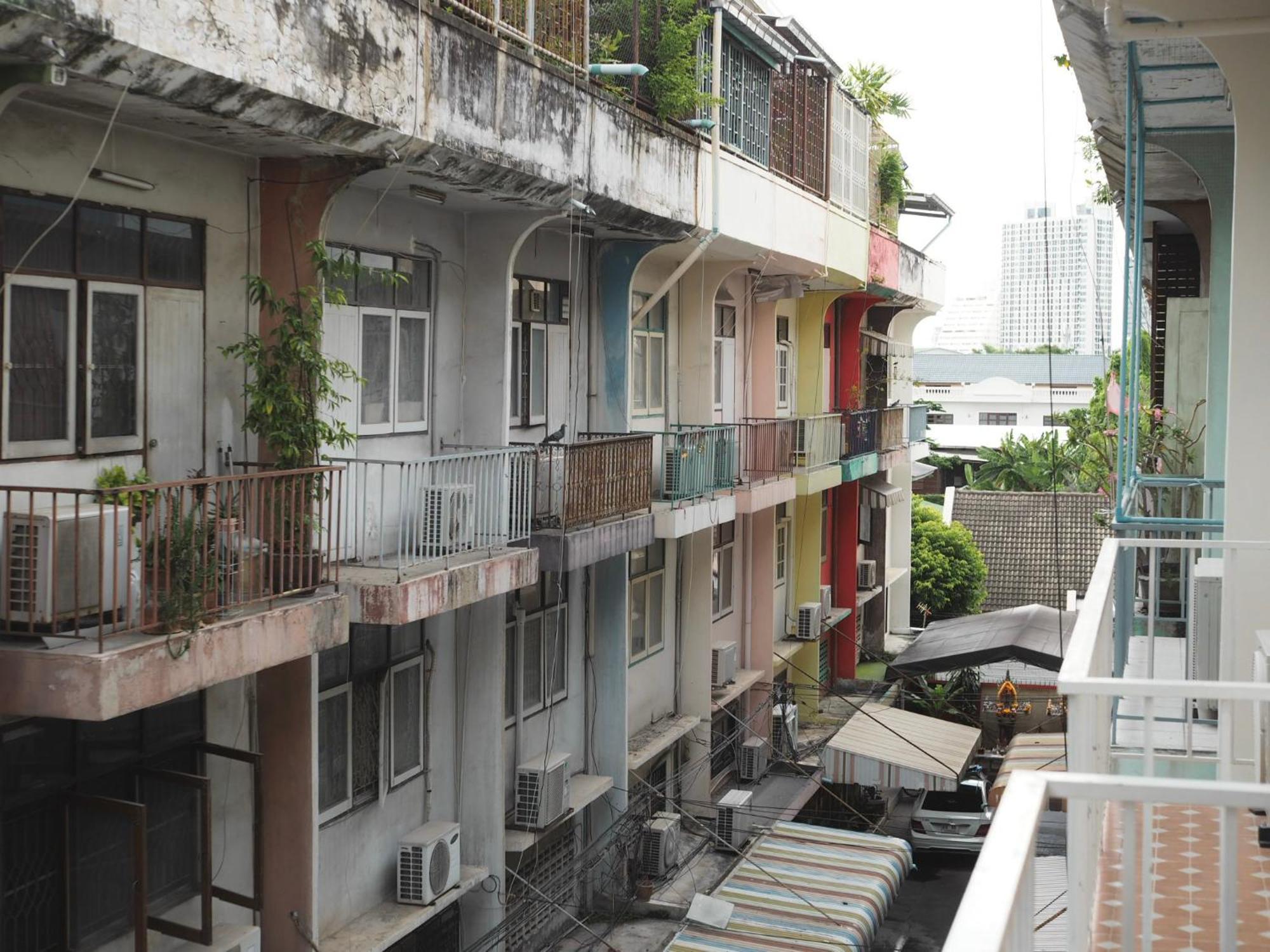 Krung Tone Hostel Banguecoque Exterior foto